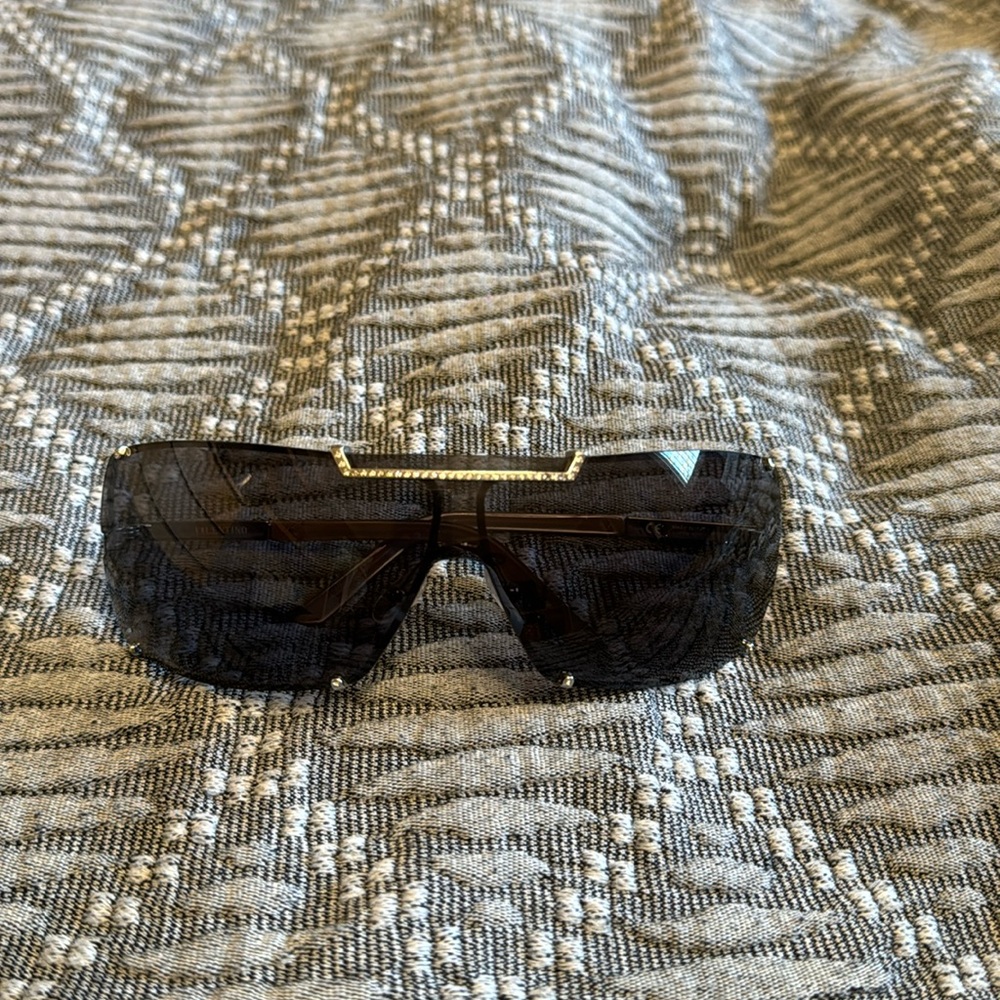 Valentino sunglasses